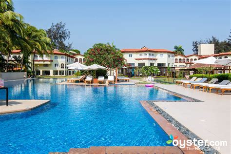 kenilworth goa resort vs caravela beach resort.